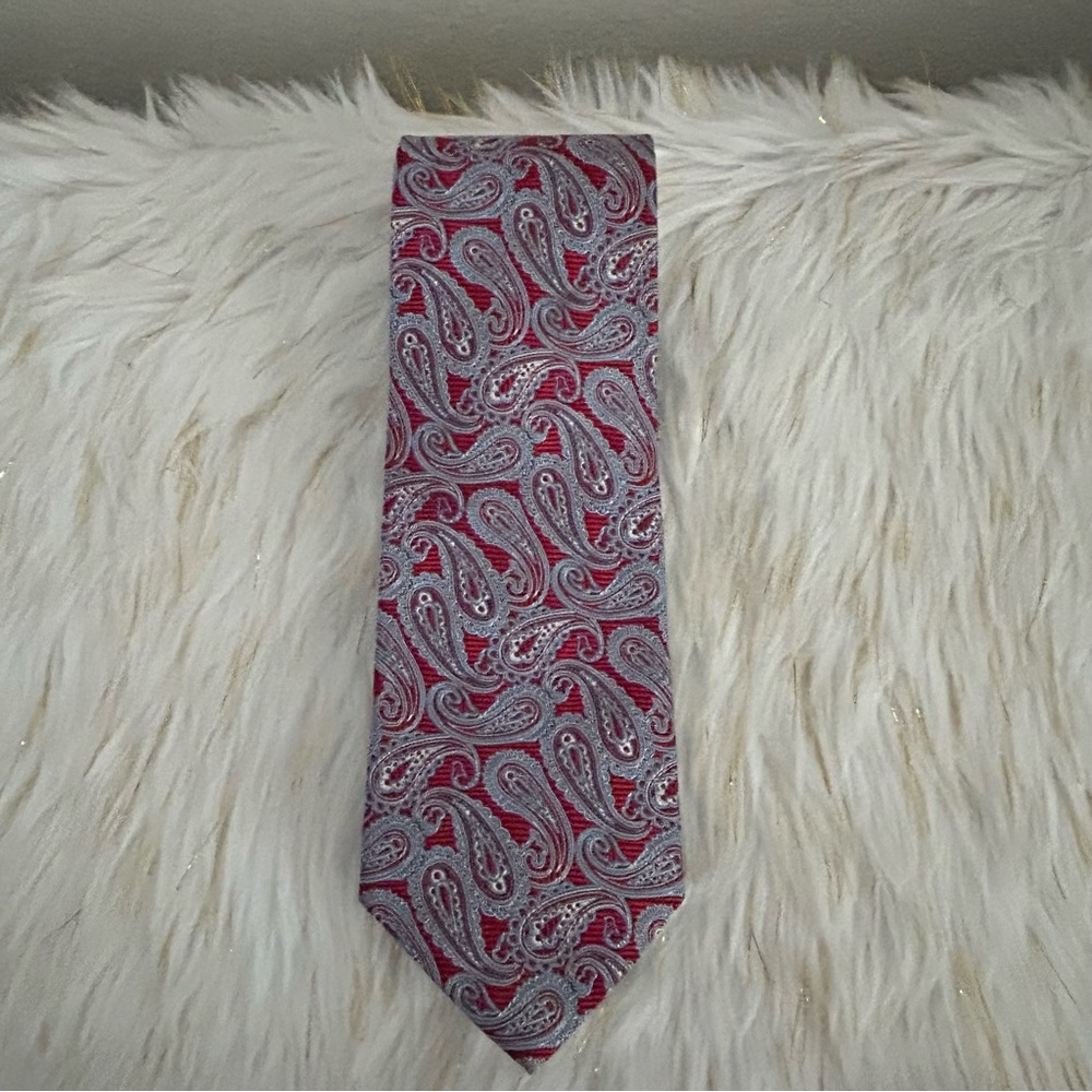 Brooks Brothers Paisley Red and Blue Men's Tie